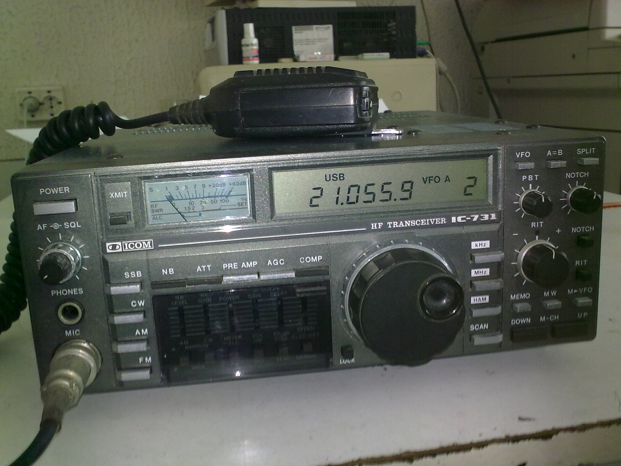 Amateur HF transceiver ICOM 731